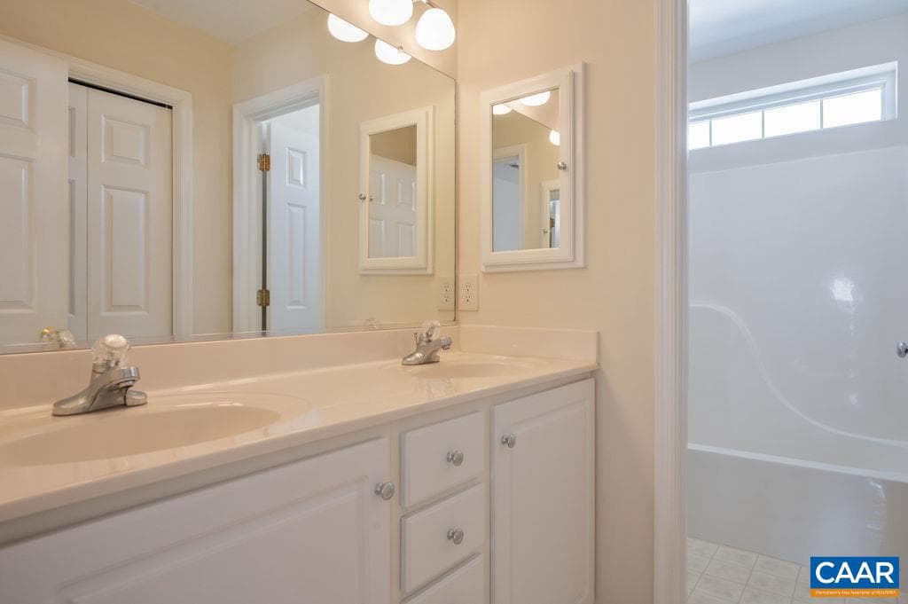 732 Russet Rd photo 34