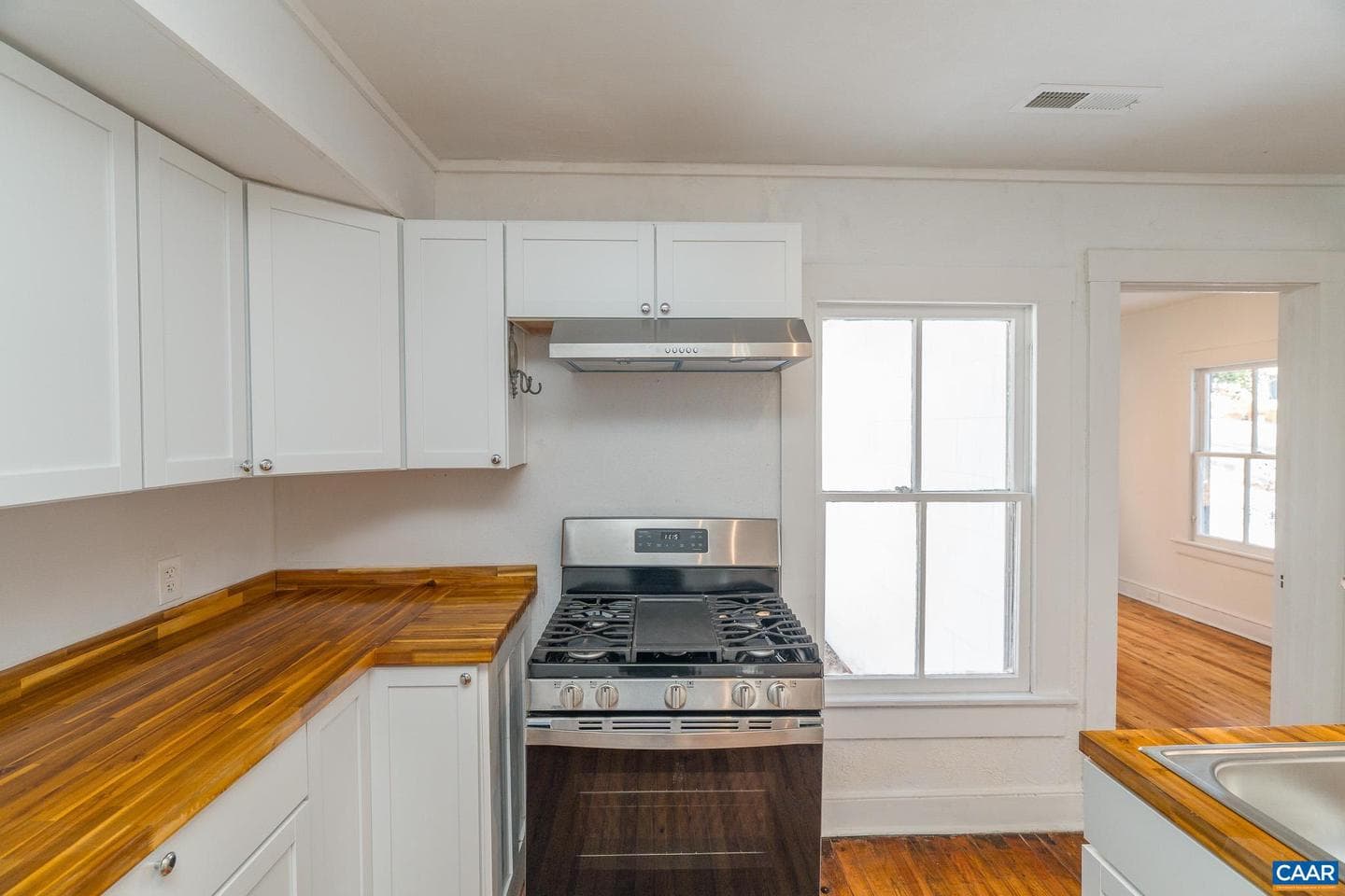1108 Blenheim Ave photo 14