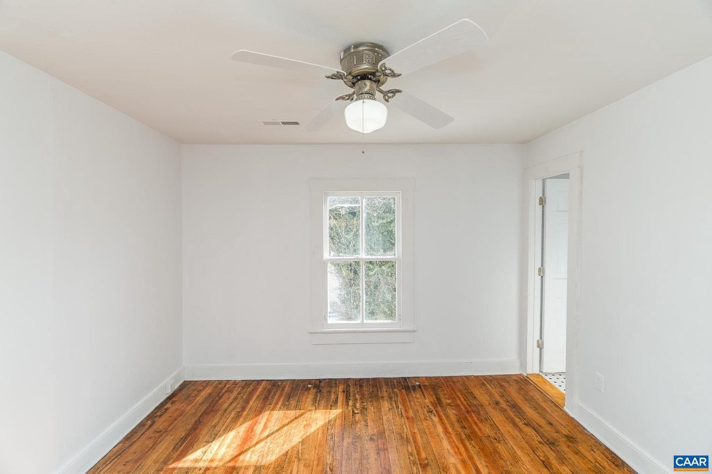 1108 Blenheim Ave photo 20