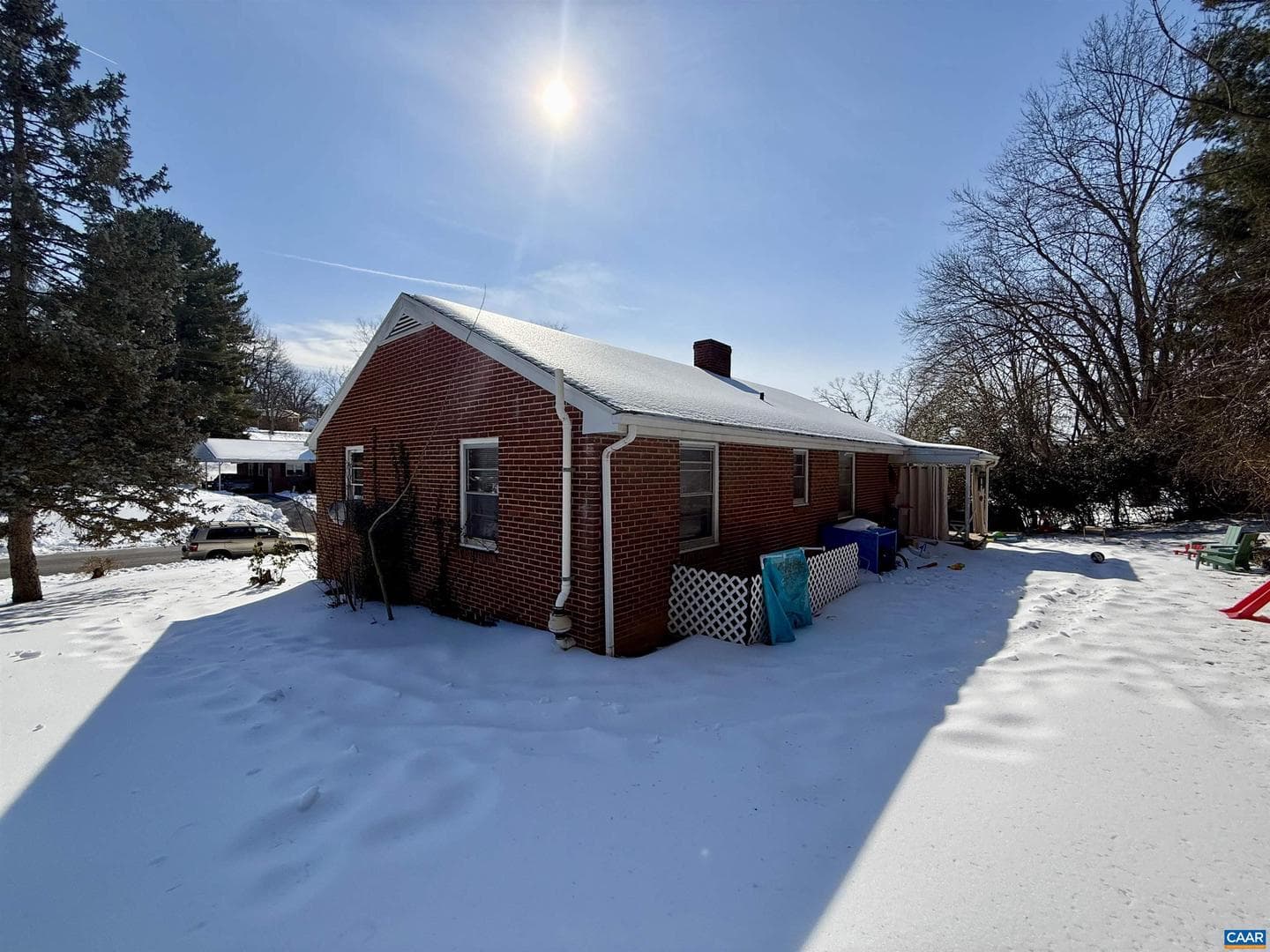 908 Belmore Ave photo 3