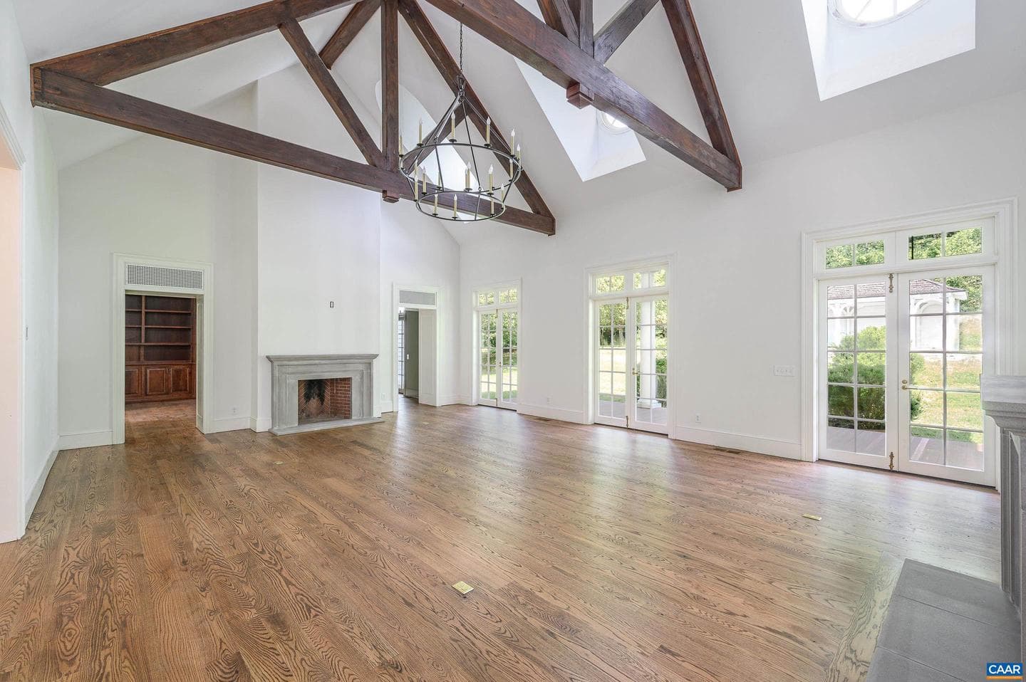 2405 Coopers Ln photo 7
