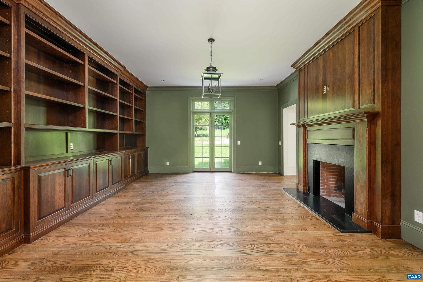 2405 Coopers Ln photo 9