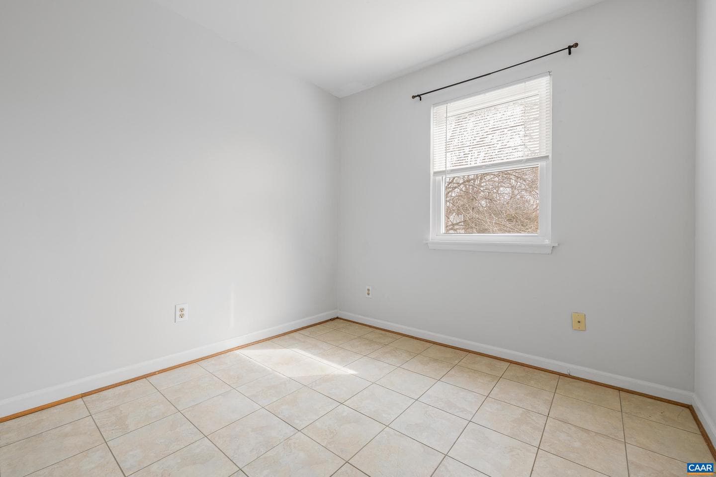4654 Briarwood Dr photo 20