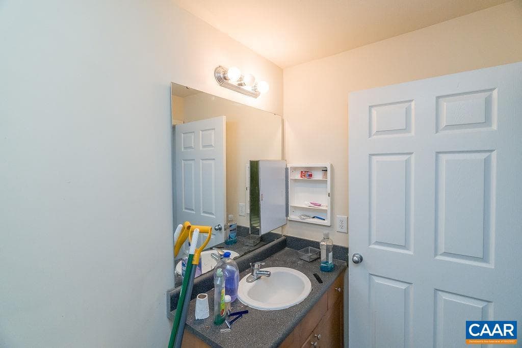 177 Yellowstone Dr #108 photo 17