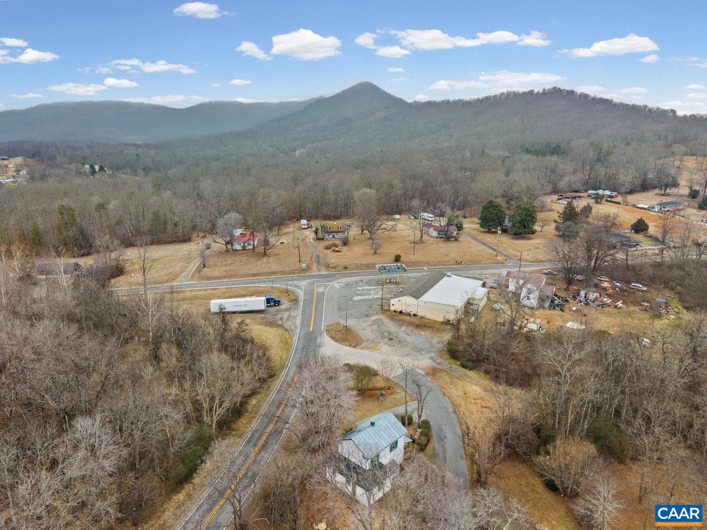 26 Braddock Ln photo 32