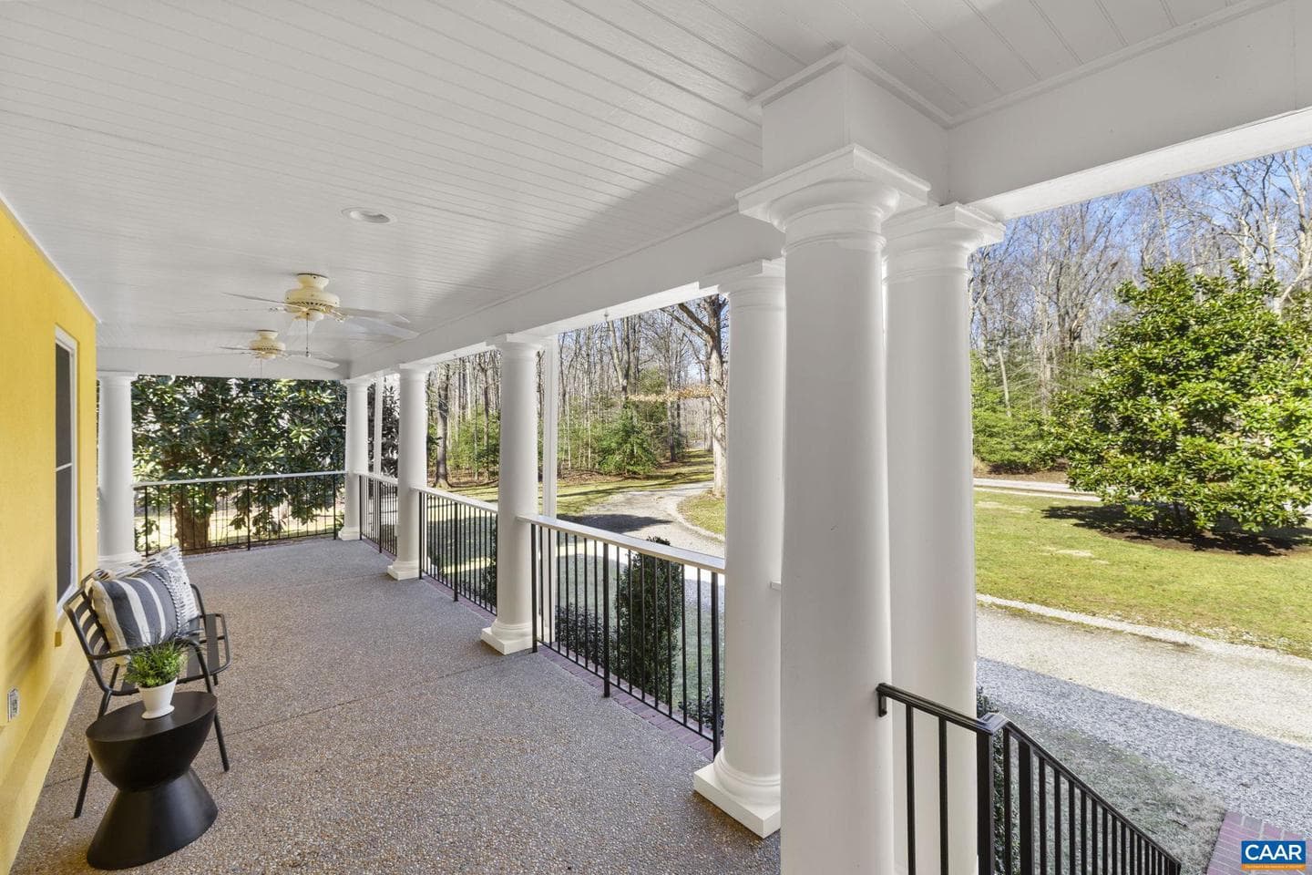 2783 Springfaire Dr photo 2