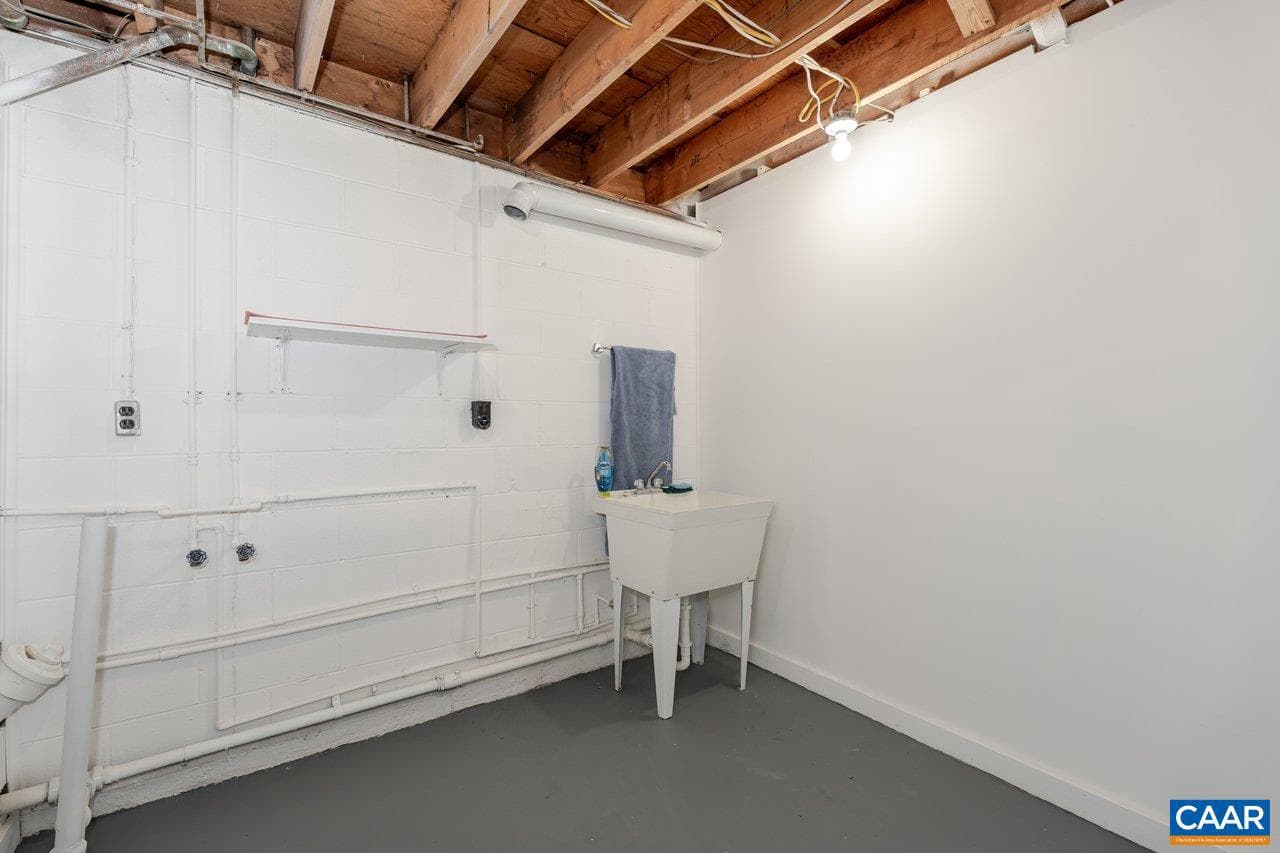 1408 N Coalter St photo 37