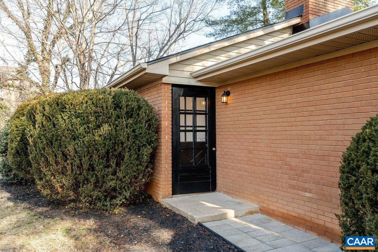 1408 N Coalter St photo 52