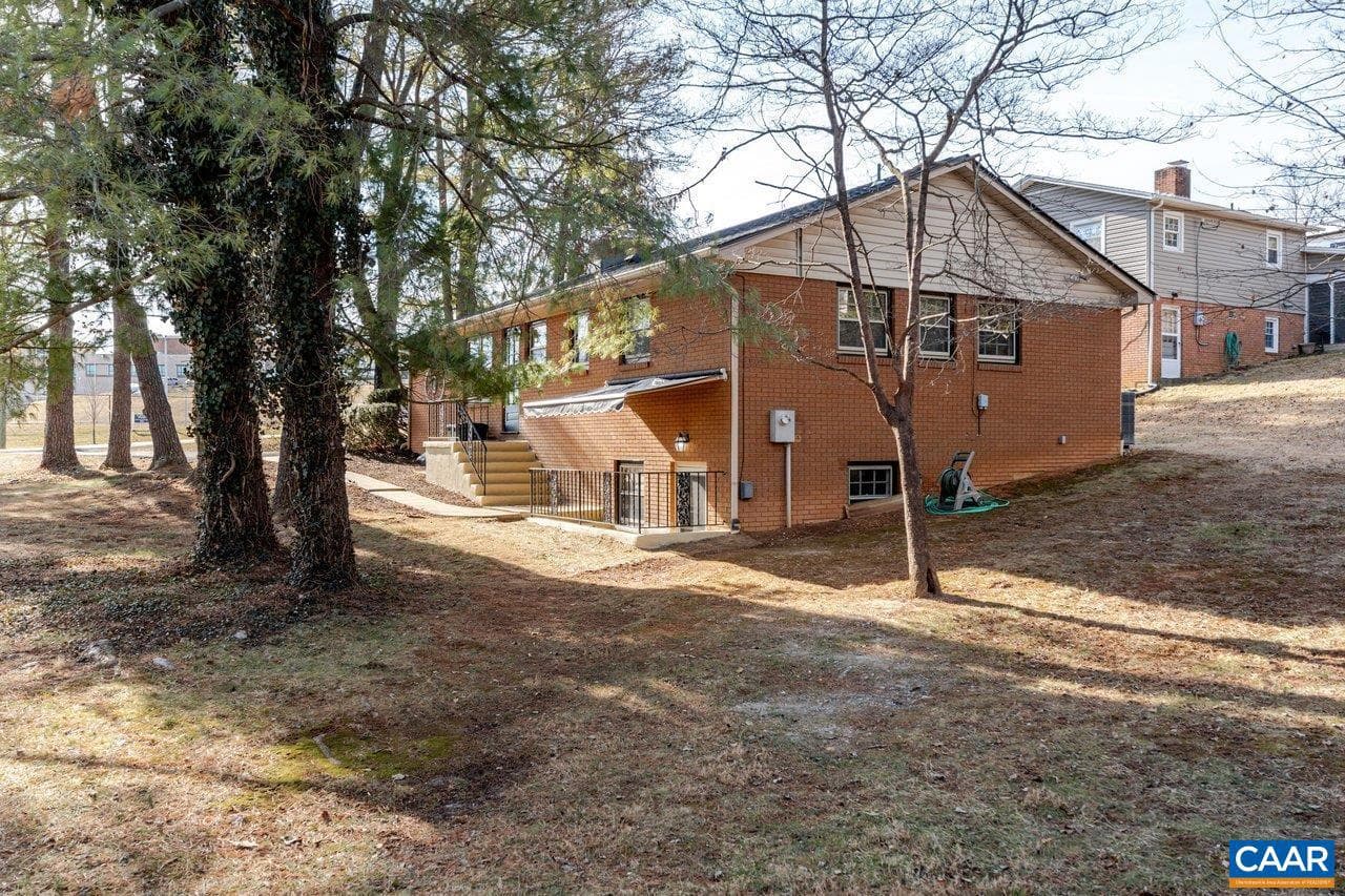 1408 N Coalter St photo 54