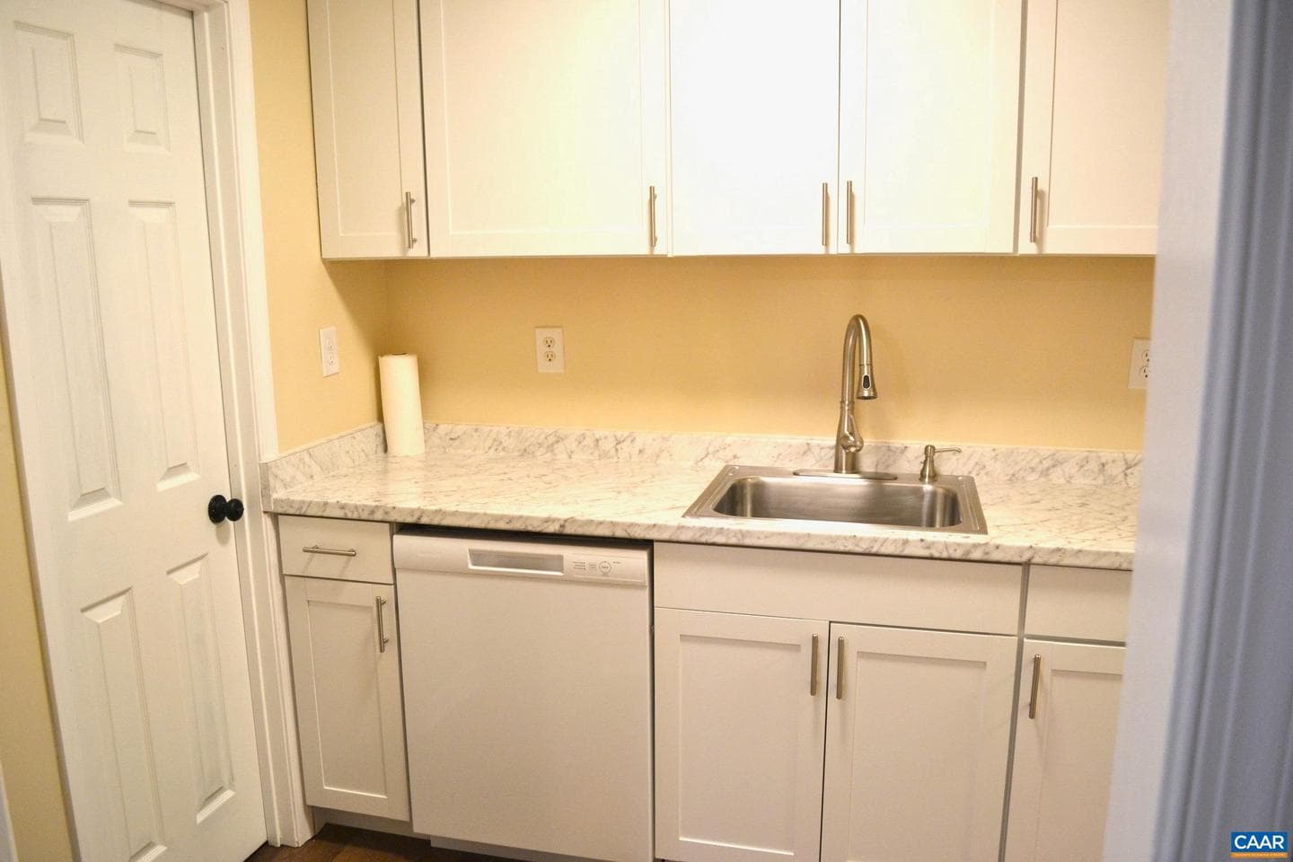 2517 Hydraulic Rd # 66 photo 9