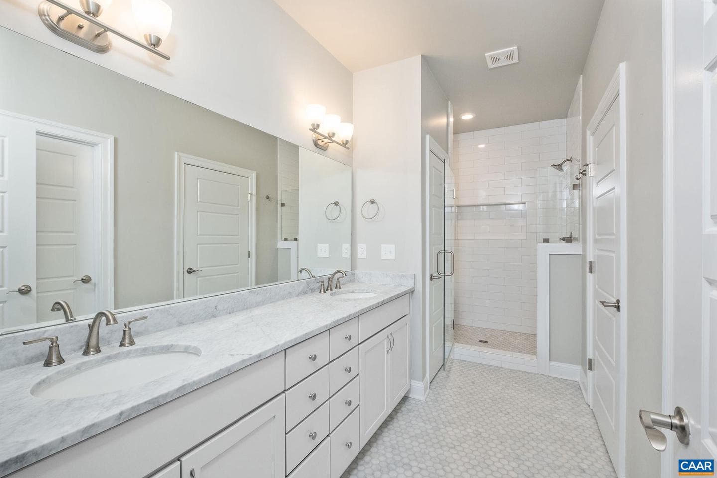 336 Avondale Ln photo 32