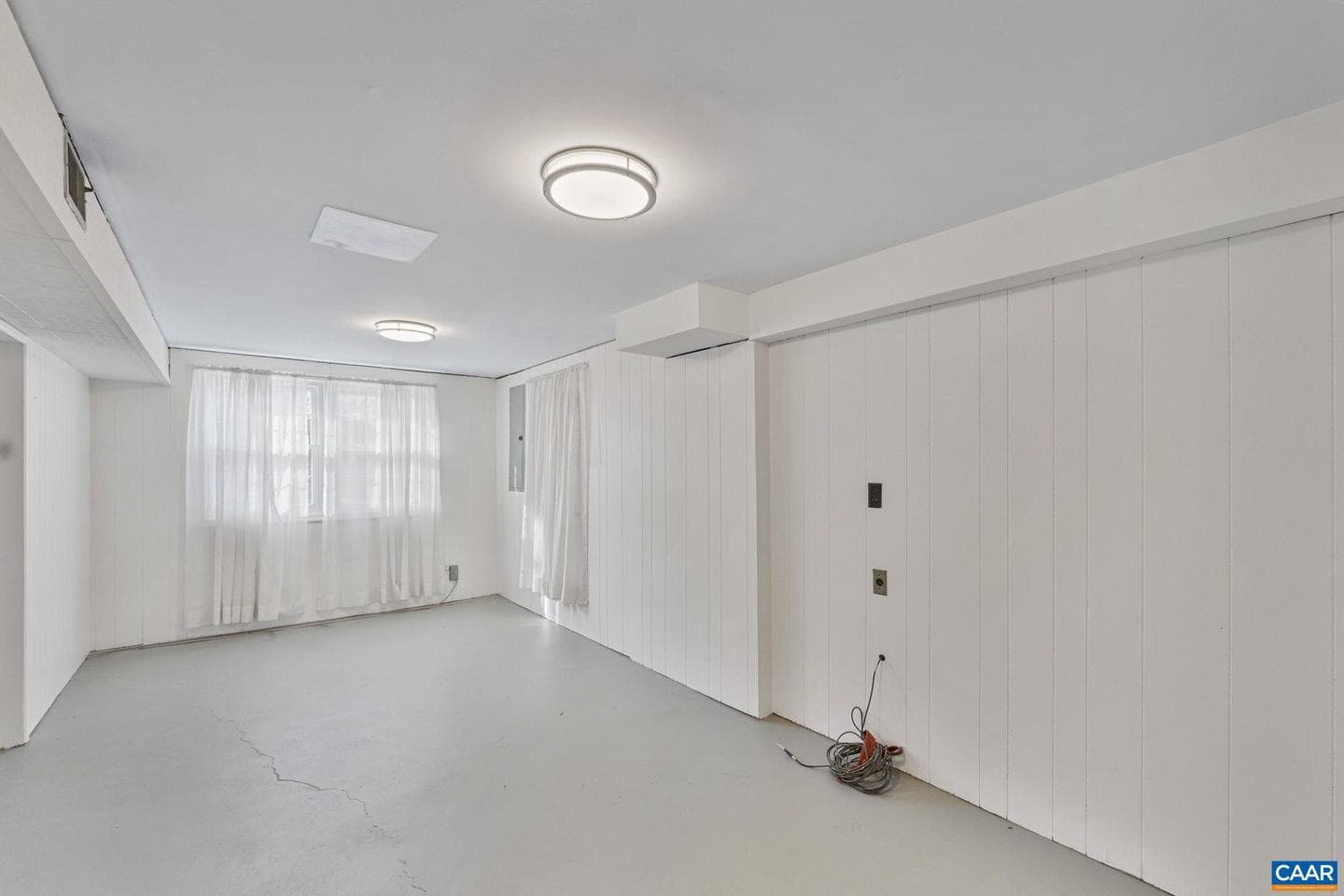 221 Lee Ave photo 19