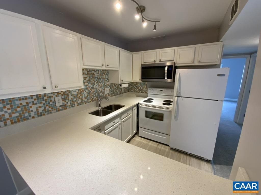 117 Berry St #12 photo 1