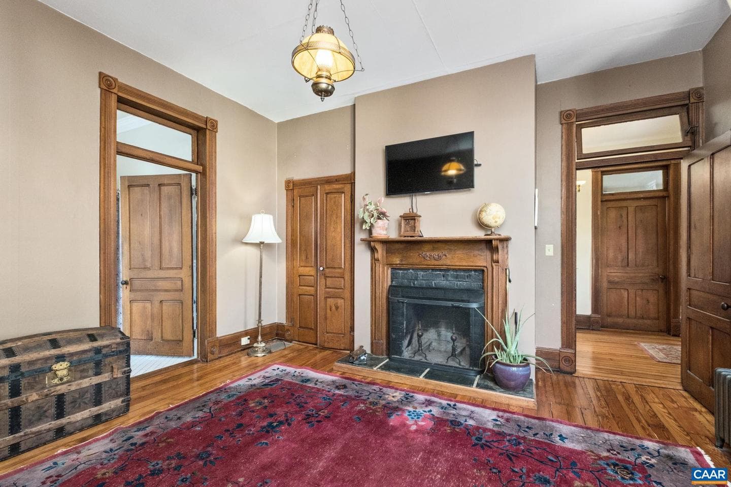 428 Maple Ave photo 26