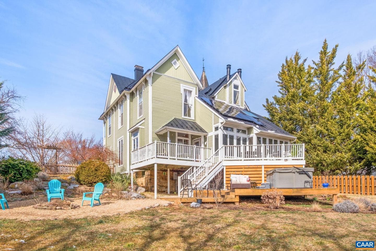 428 Maple Ave photo 55