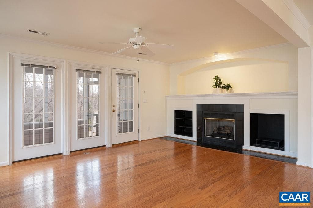 1411 Glenside Green photo 13