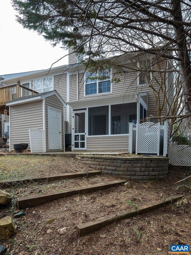 1411 Glenside Green photo 16