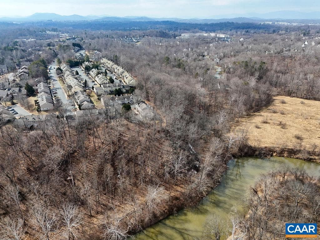 1411 Glenside Green photo 29