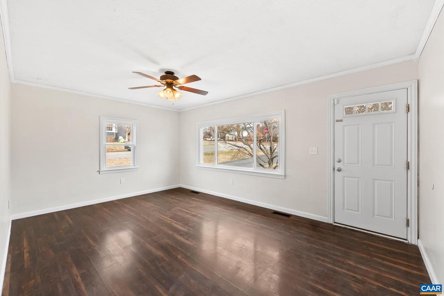 112 Lee St photo 21