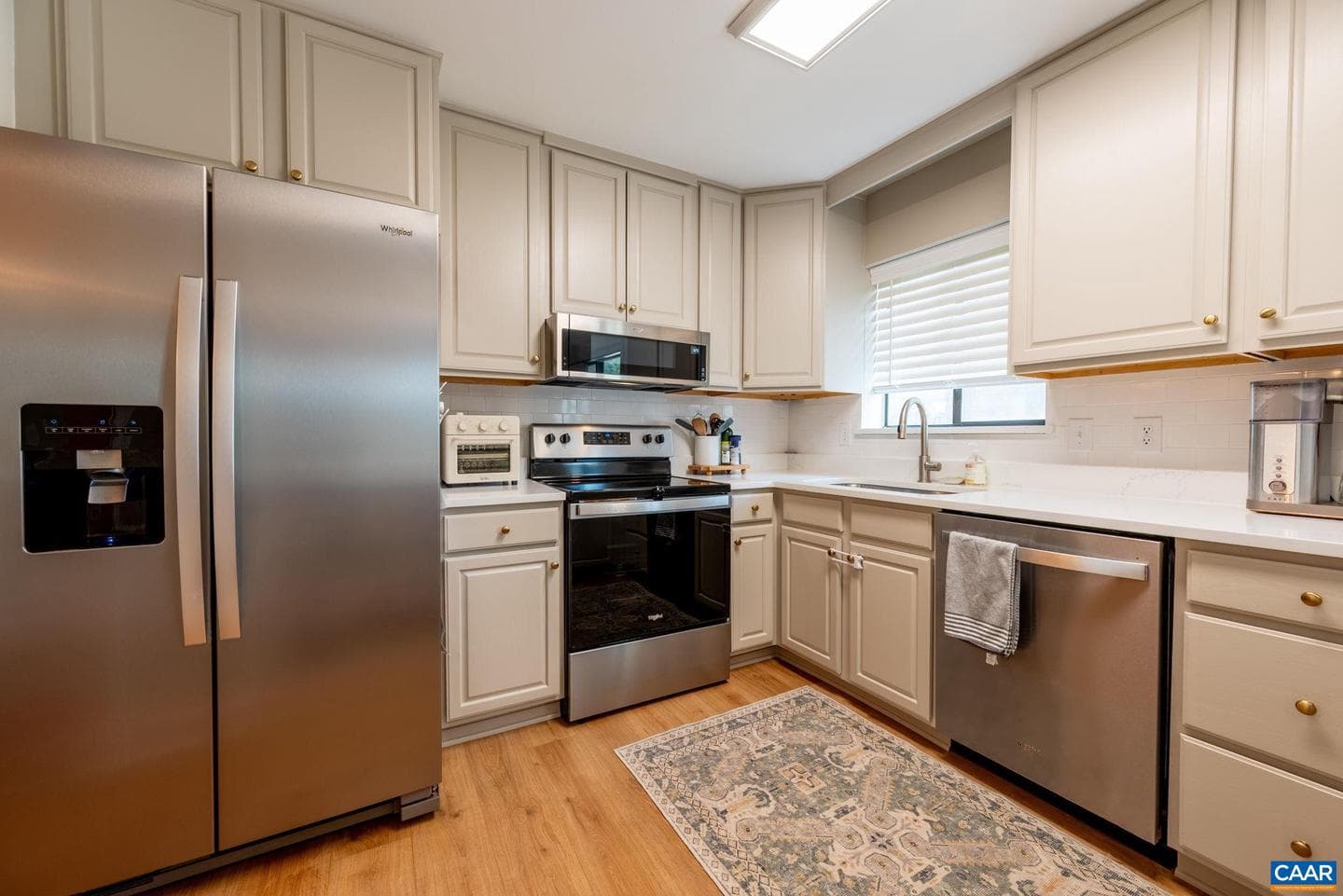 320 Harvest Dr photo 11