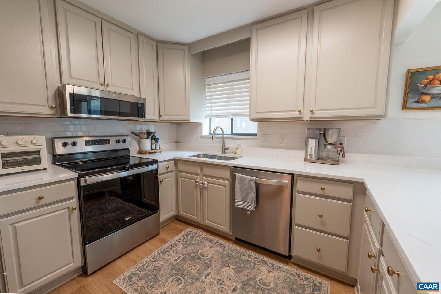 320 Harvest Dr photo 14