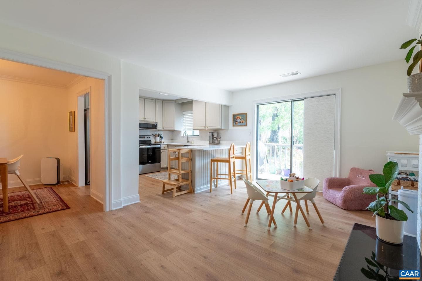 320 Harvest Dr photo 18