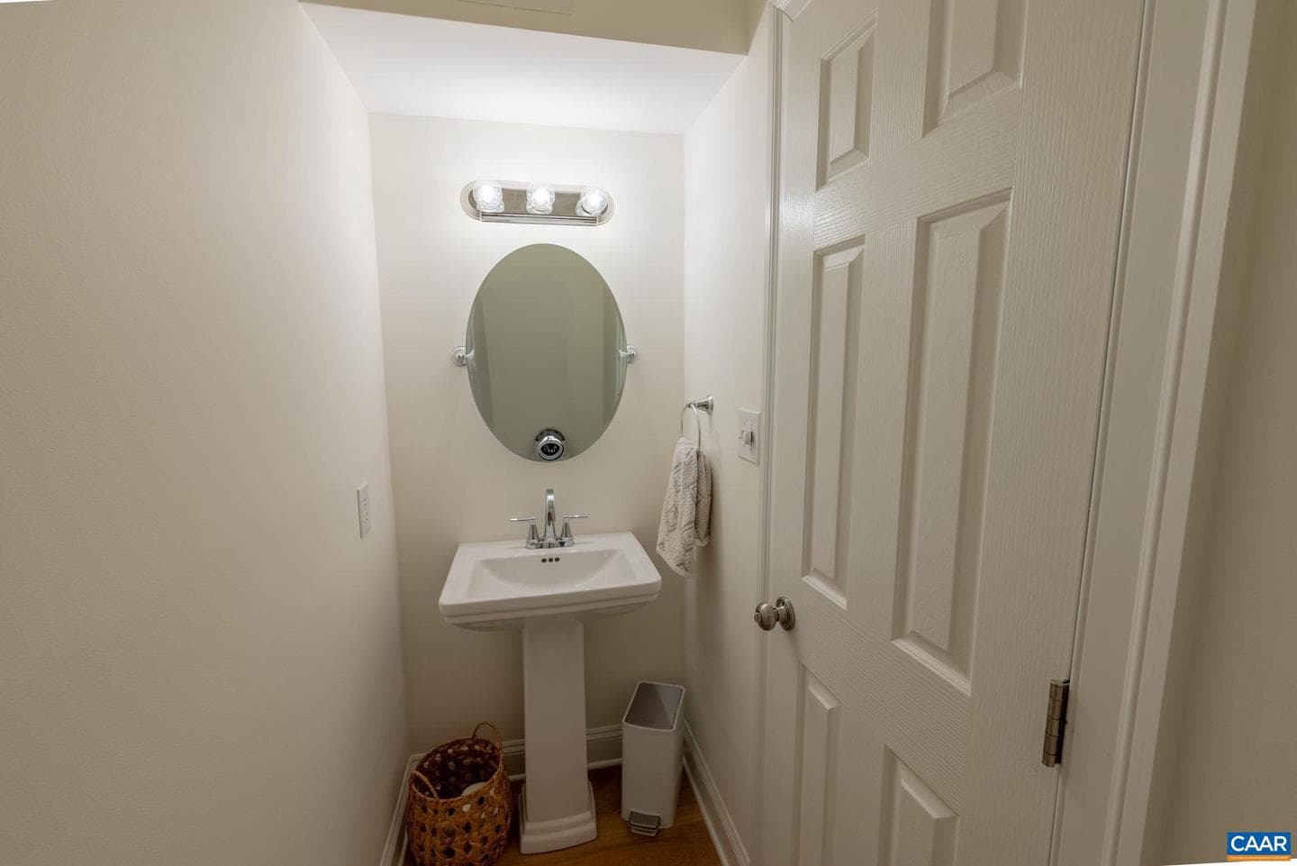 320 Harvest Dr photo 23