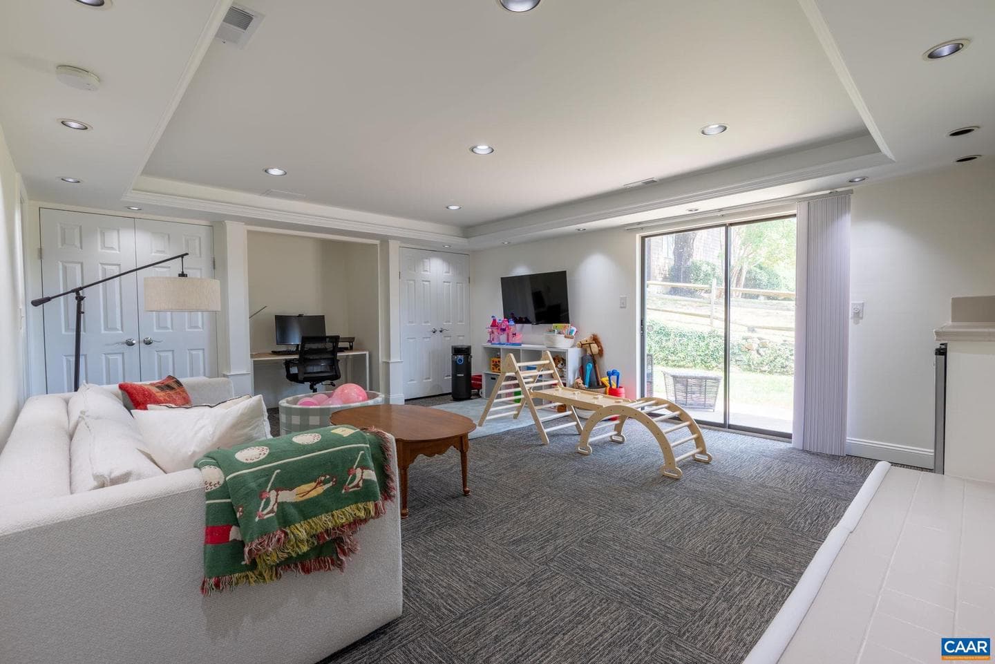 320 Harvest Dr photo 40