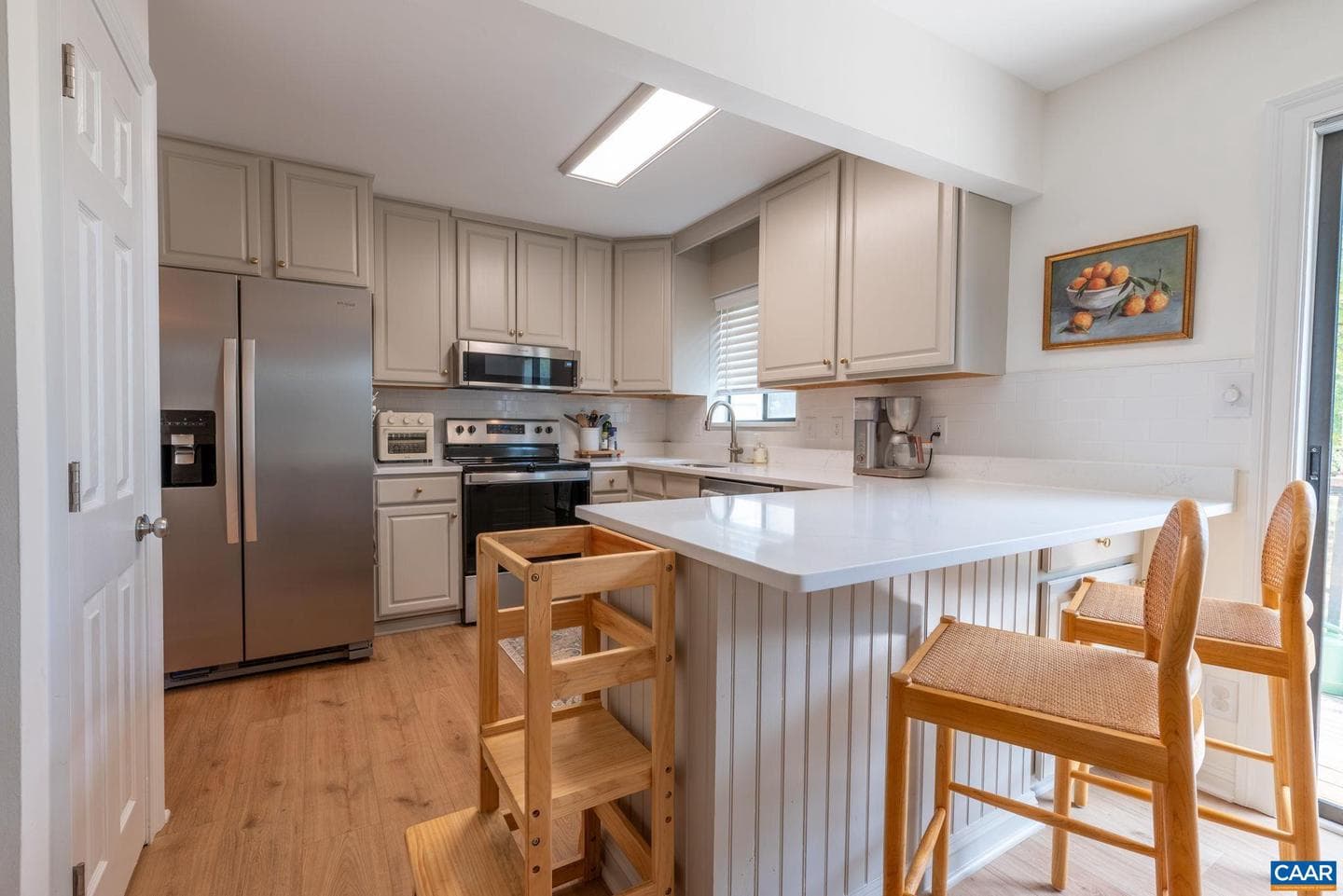 320 Harvest Dr photo 9