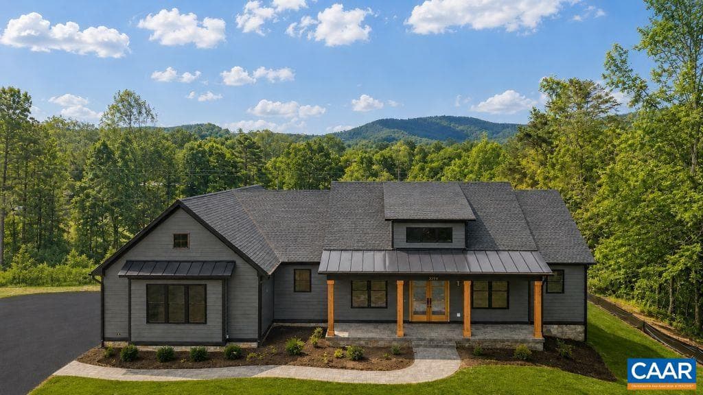 3769 Stony Point Rd photo 1