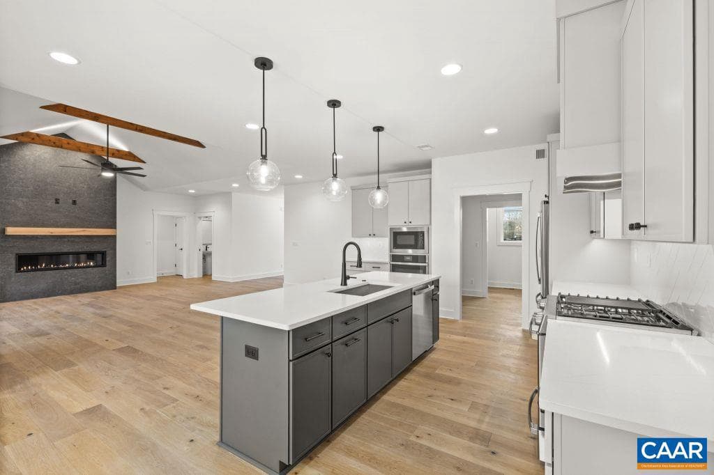 3769 Stony Point Rd photo 14