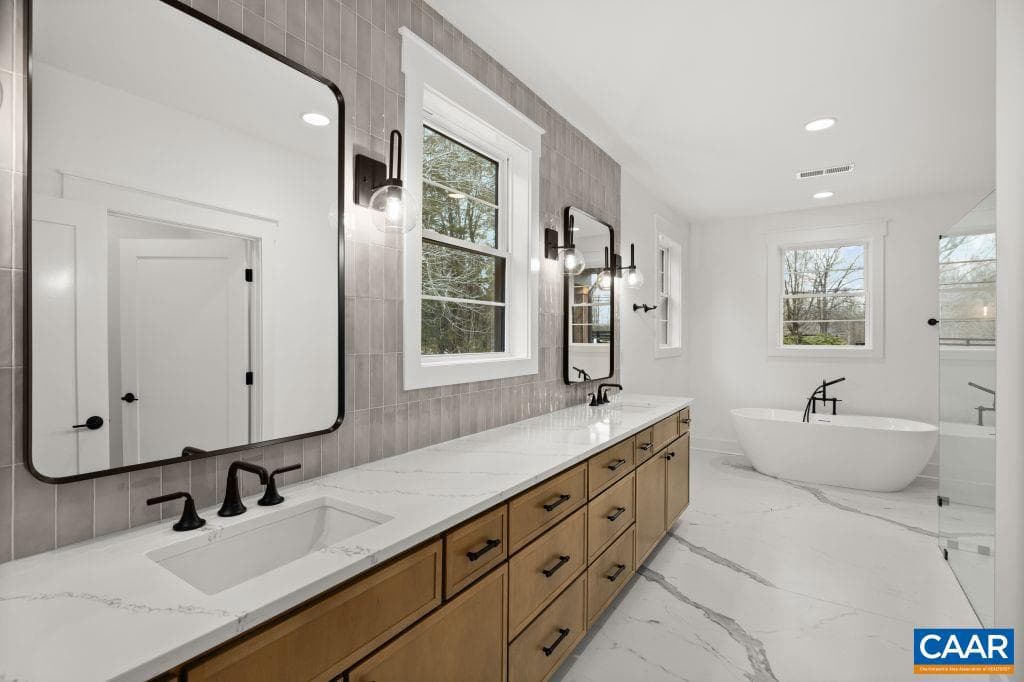 3769 Stony Point Rd photo 19
