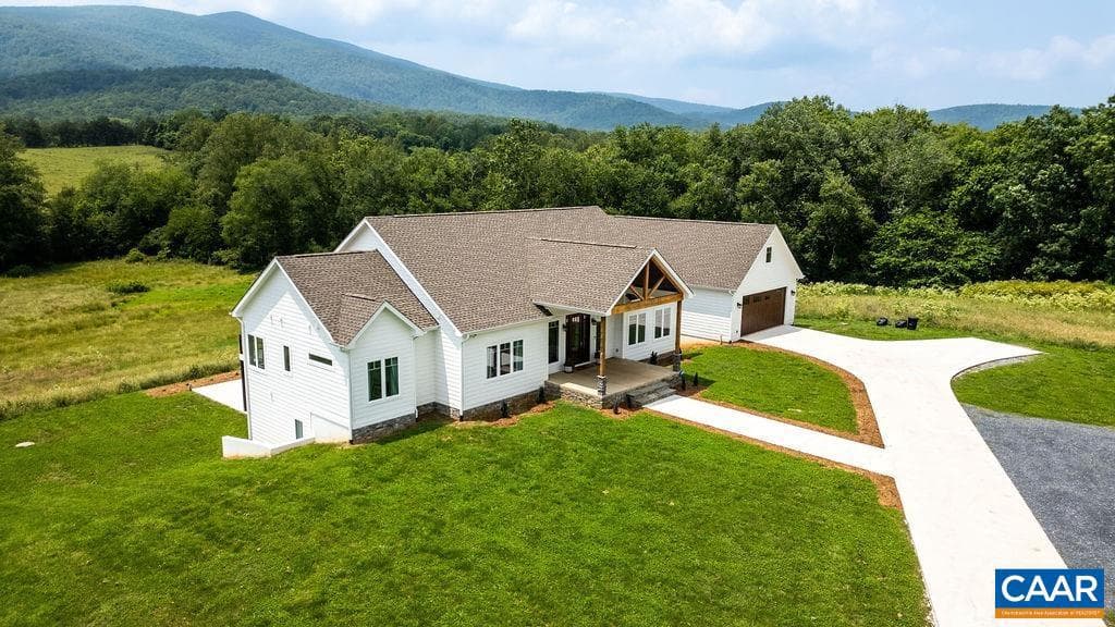 61 Hillside Ln photo 10