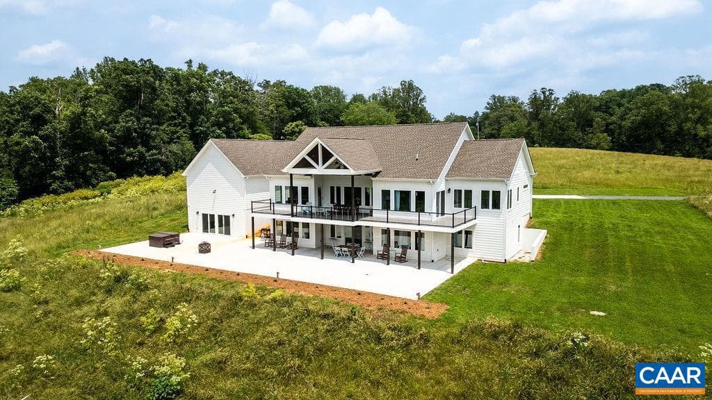 61 Hillside Ln photo 12