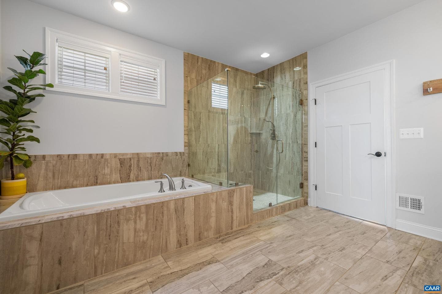 6065 Westhall Dr photo 38