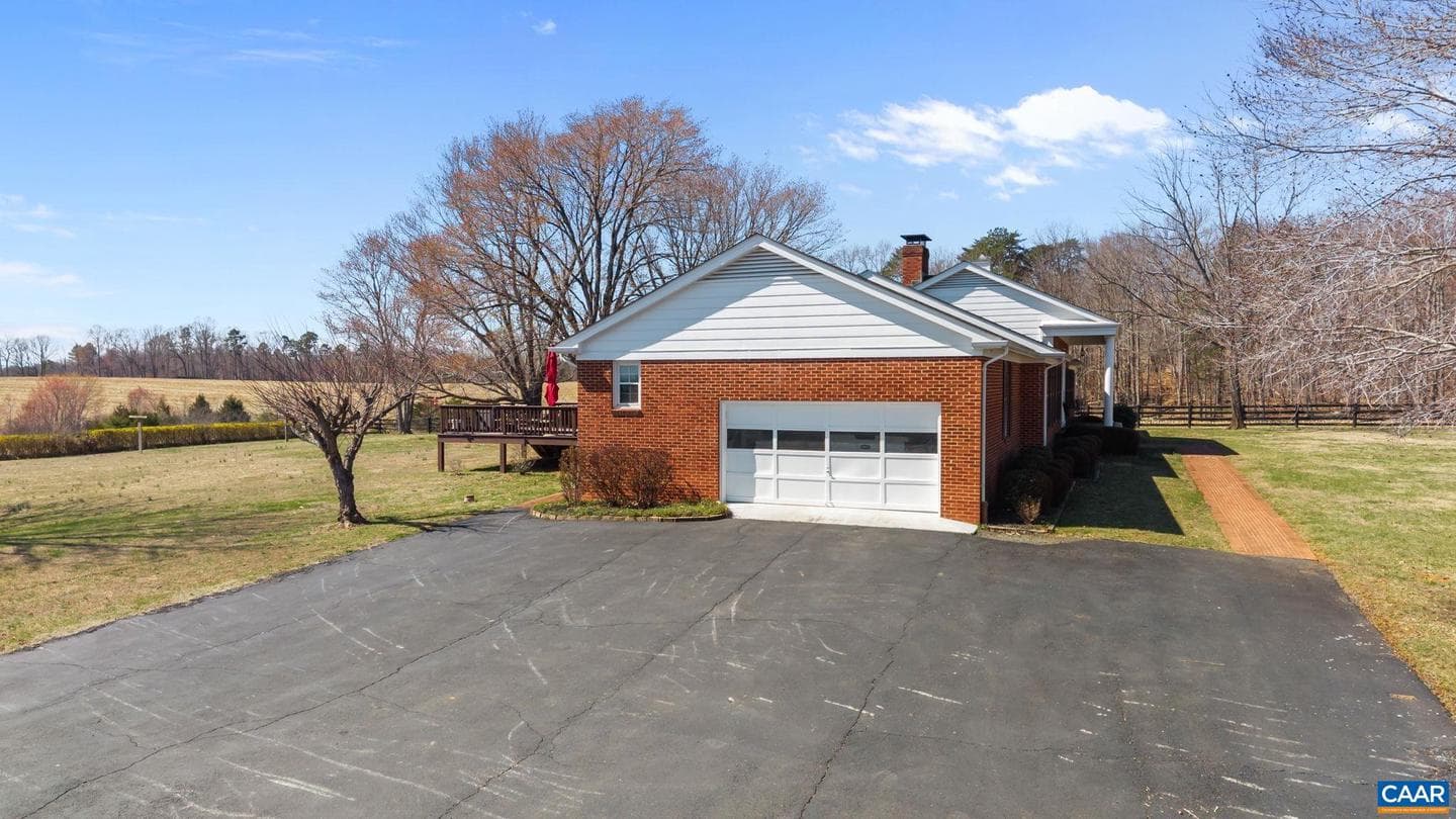 3258 W River Rd photo 43