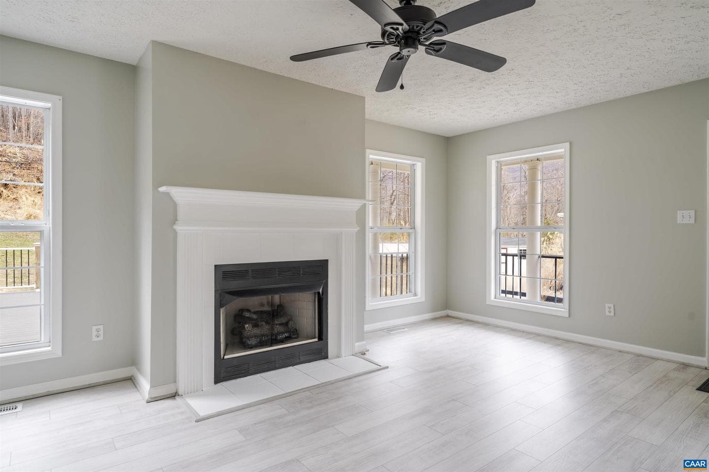5860 Bearwood Rd photo 10