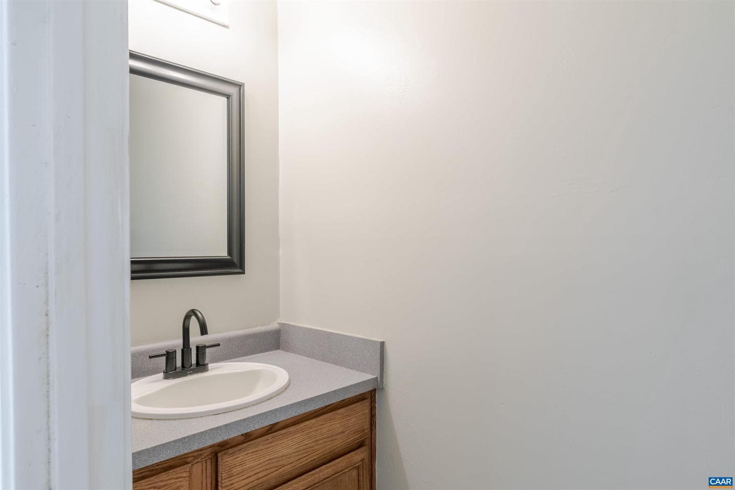 5860 Bearwood Rd photo 27