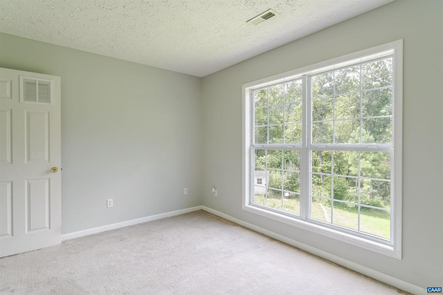 5860 Bearwood Rd photo 43