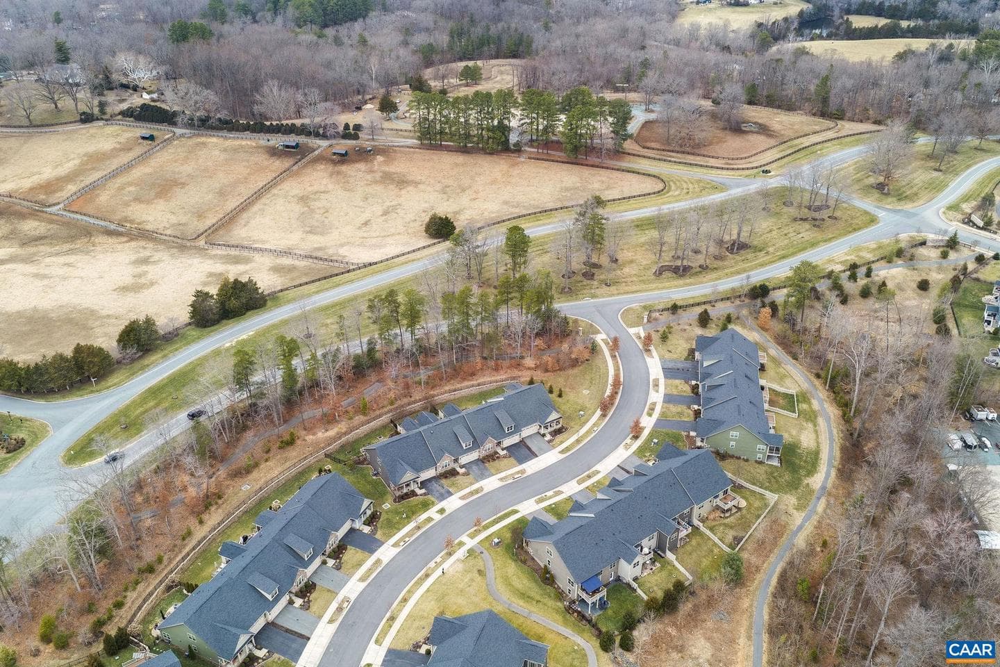 360 Winding Rd photo 41