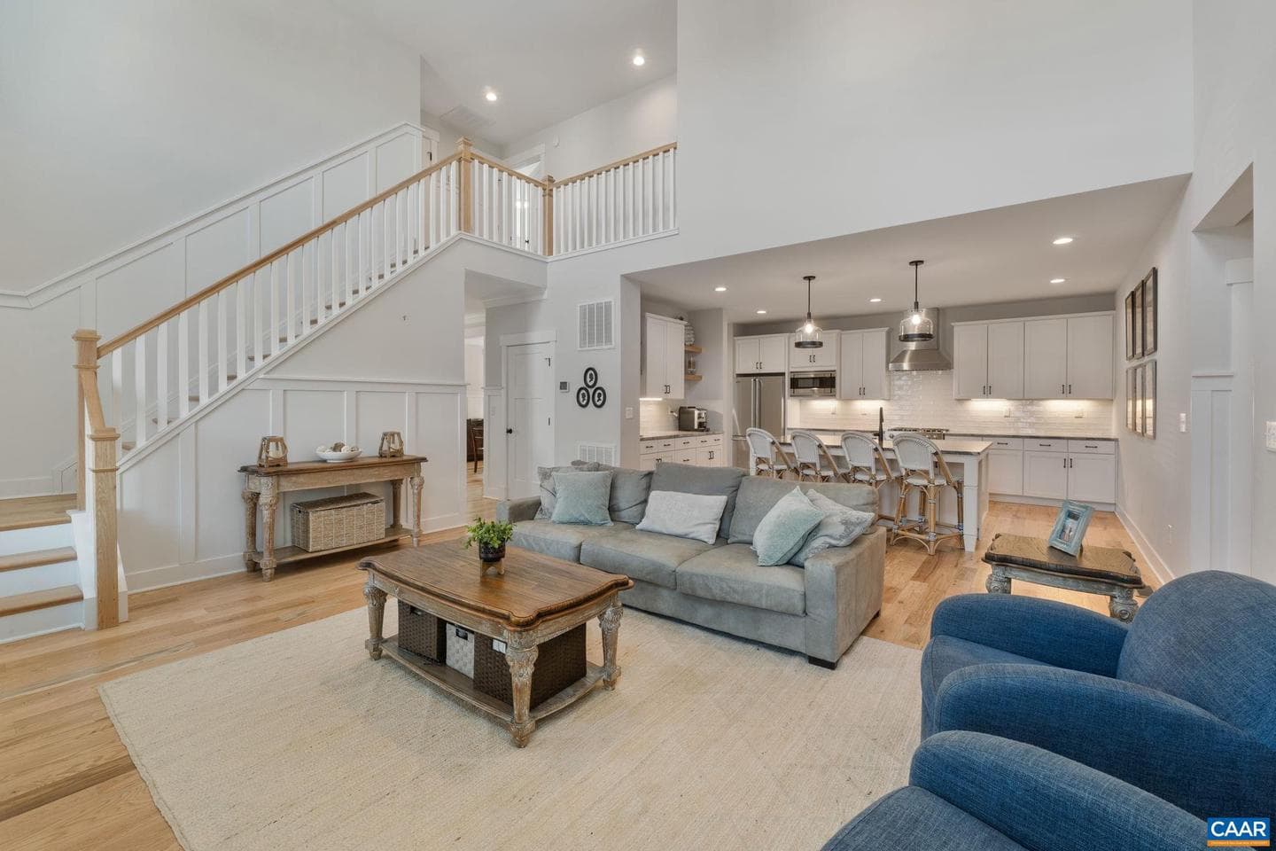 2206 Fowler Cir photo 18