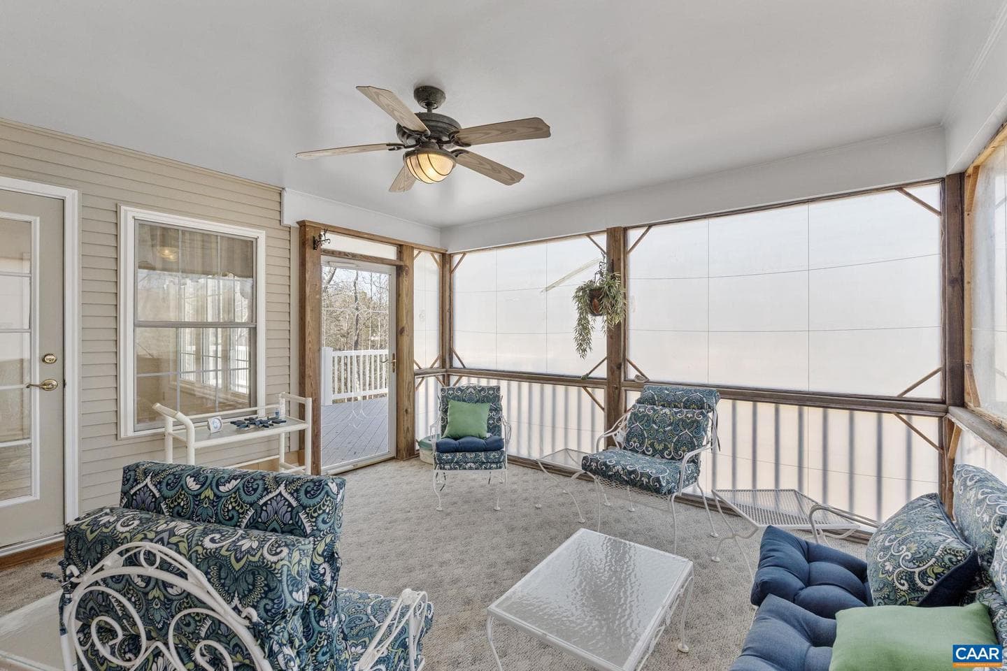 24 Fleetwood Dr photo 38