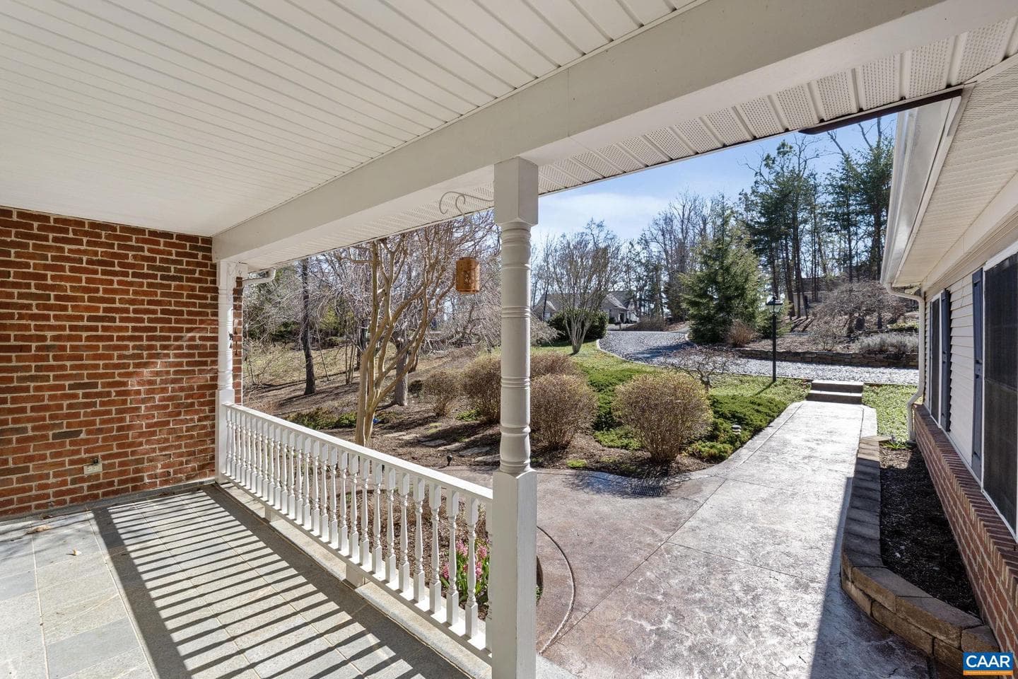 24 Fleetwood Dr photo 5