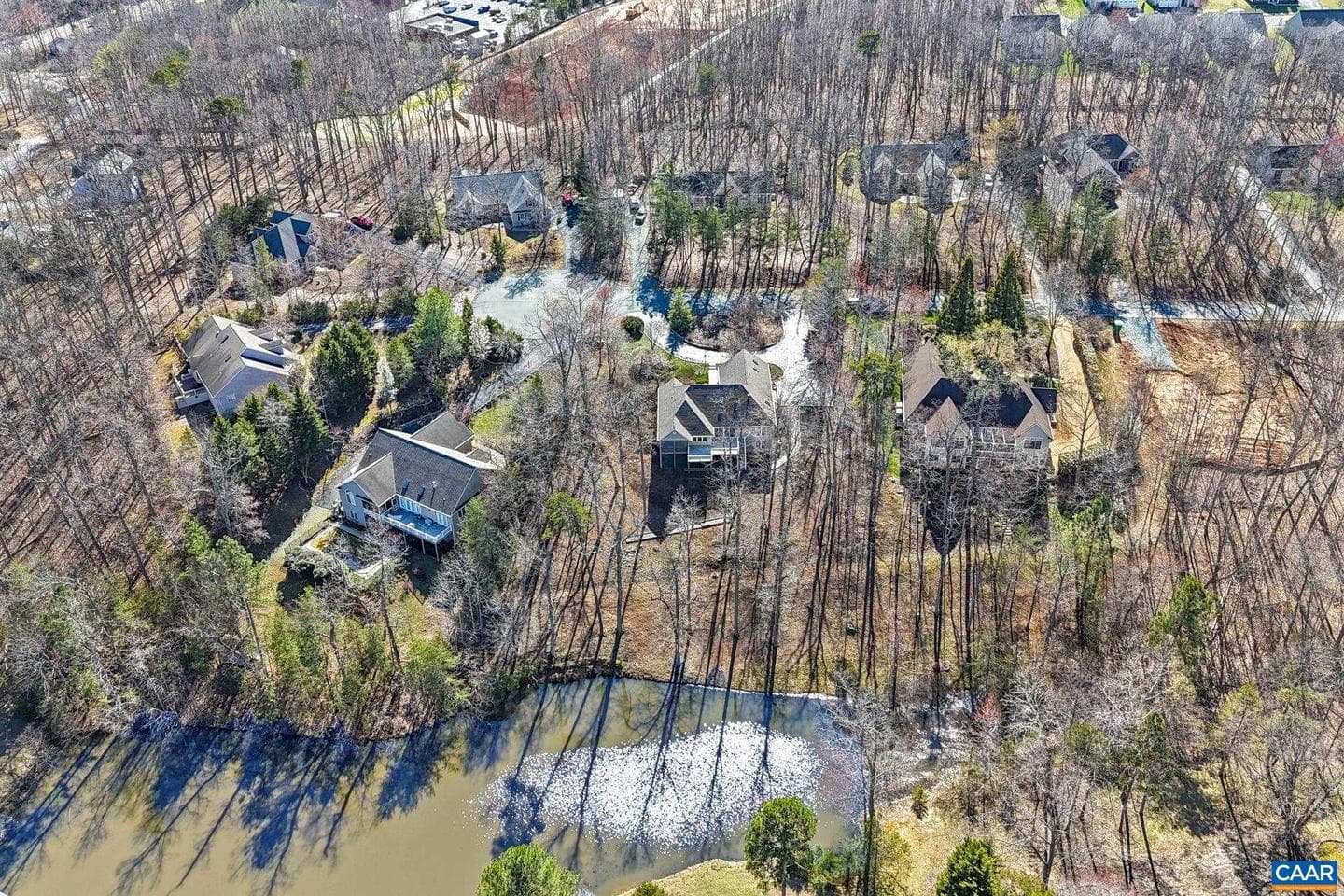 24 Fleetwood Dr photo 58