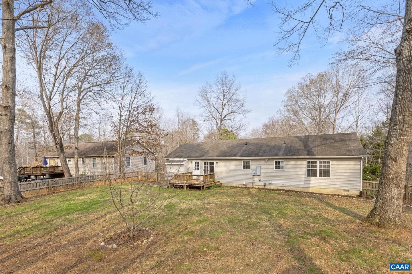 7 Riverside Dr photo 25