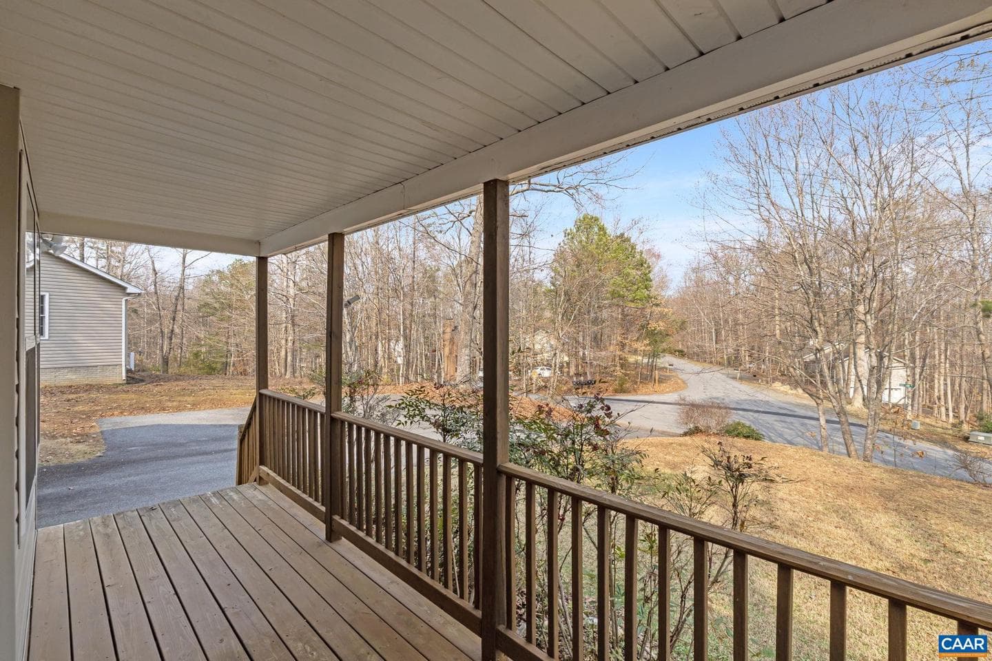 7 Riverside Dr photo 5