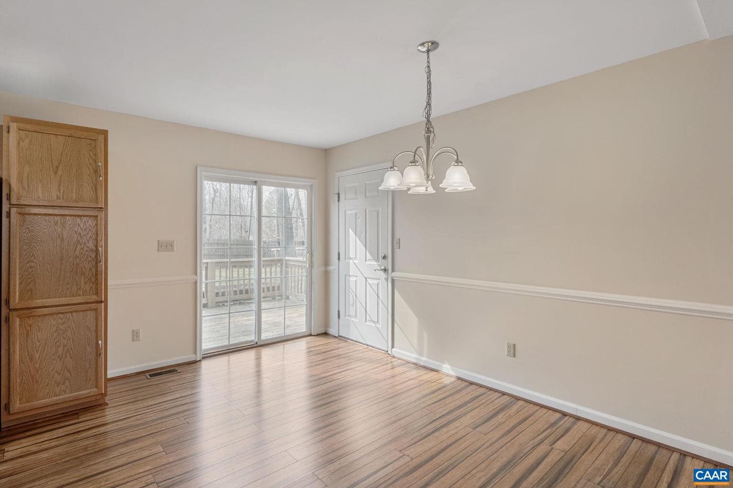 7 Riverside Dr photo 7