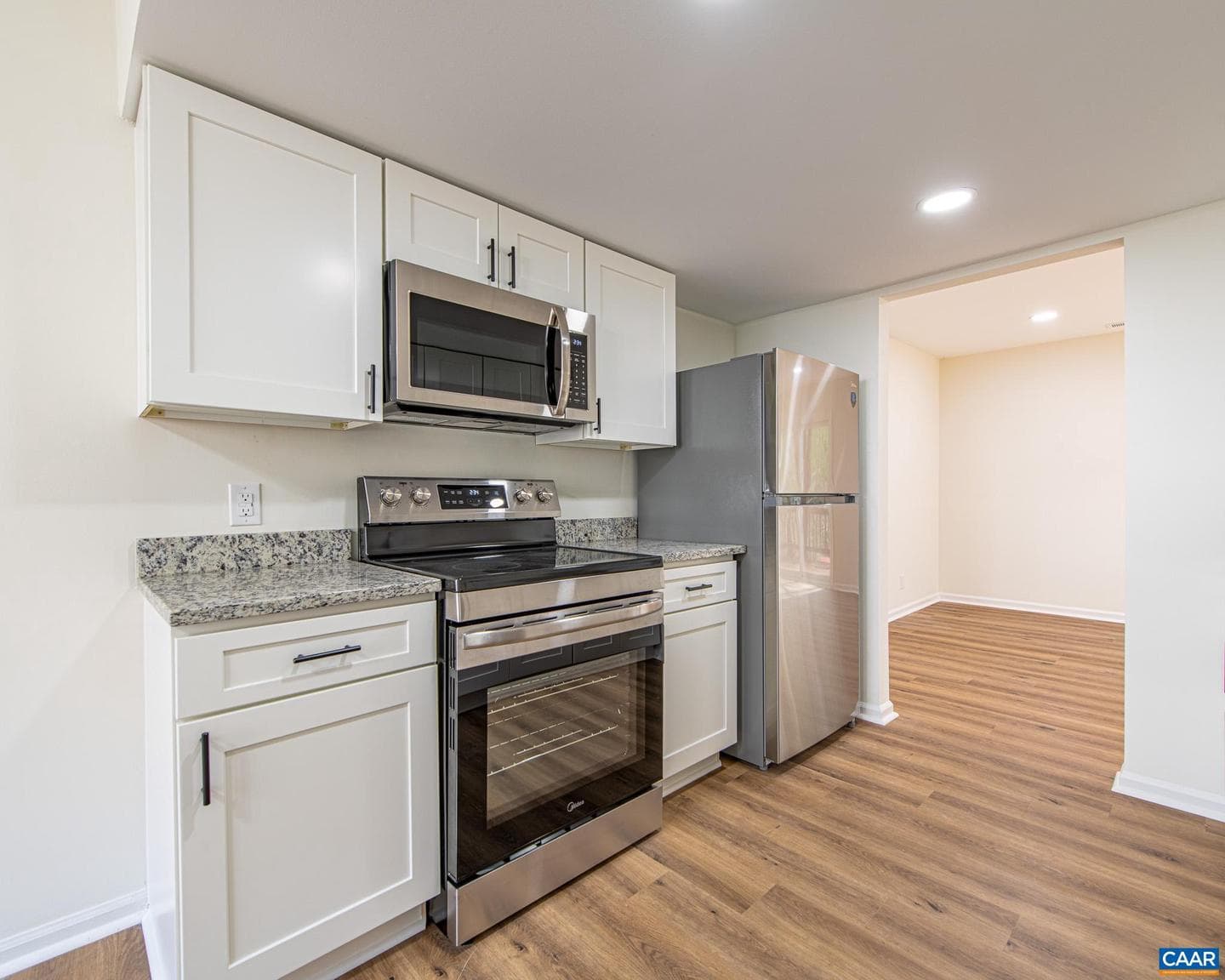 138 Scarborough Pl photo 12