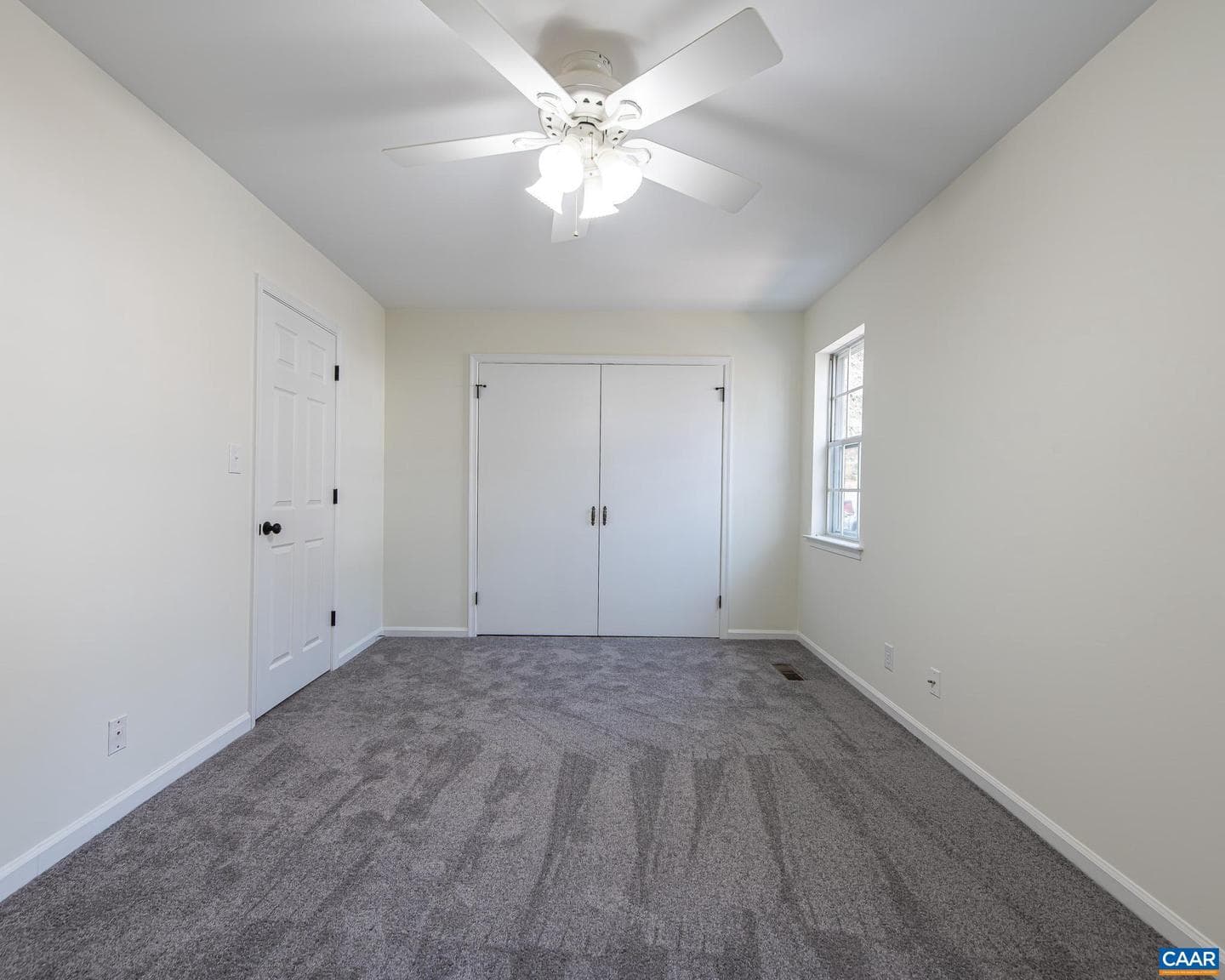 138 Scarborough Pl photo 23
