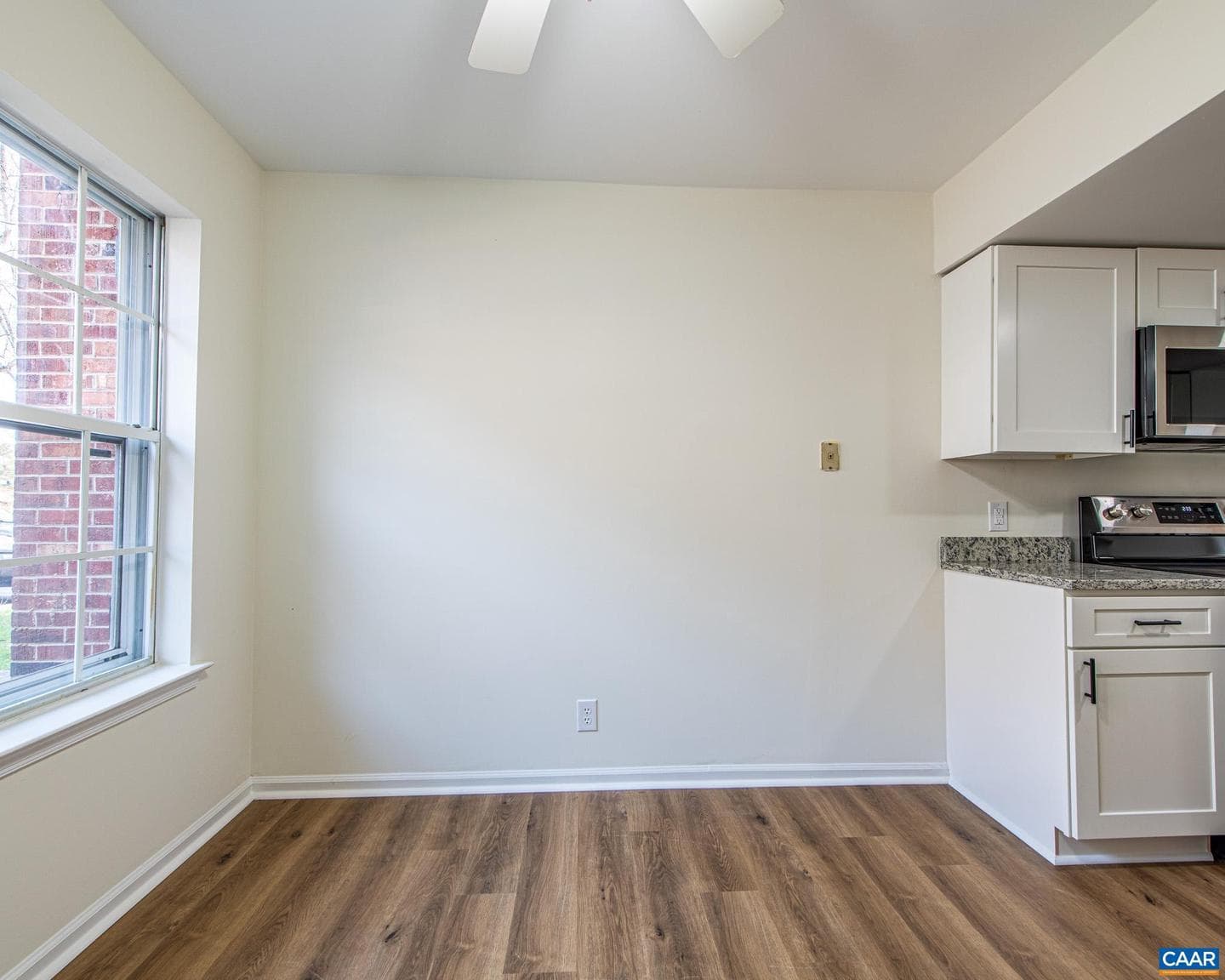 138 Scarborough Pl photo 9